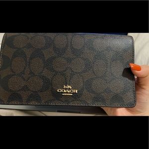 Coach wallet on chain